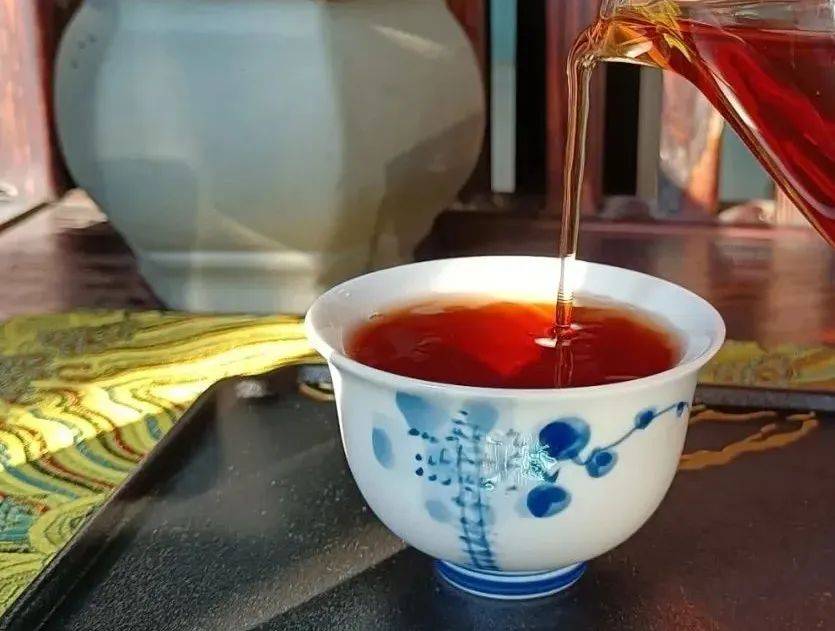 高德娱乐茶叶为什么要醒茶？“干醒”和“湿醒”的区别正在哪？(图8)