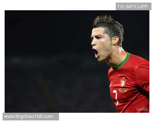 本泽马的传奇之路：从天才少年到世界足球巨星的蜕变与辉煌