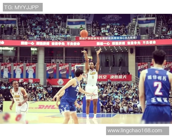 2017年CBA季后赛新疆队对阵广厦队精彩回顾与赛后分析